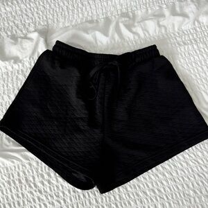 BLACK SHORT